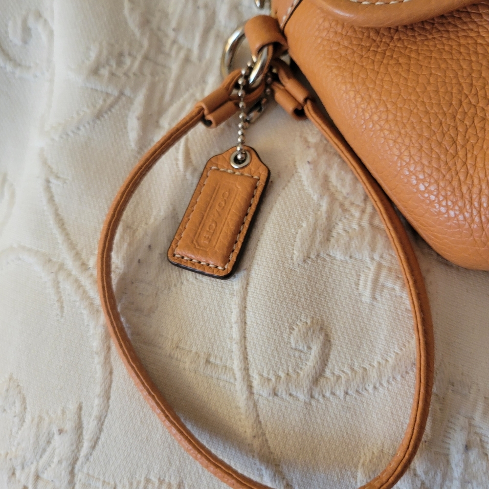Coach Legacy Light Orange Pebbled Leather Wristlet Clutch with Turn-Lock. - Picture 3 of 9